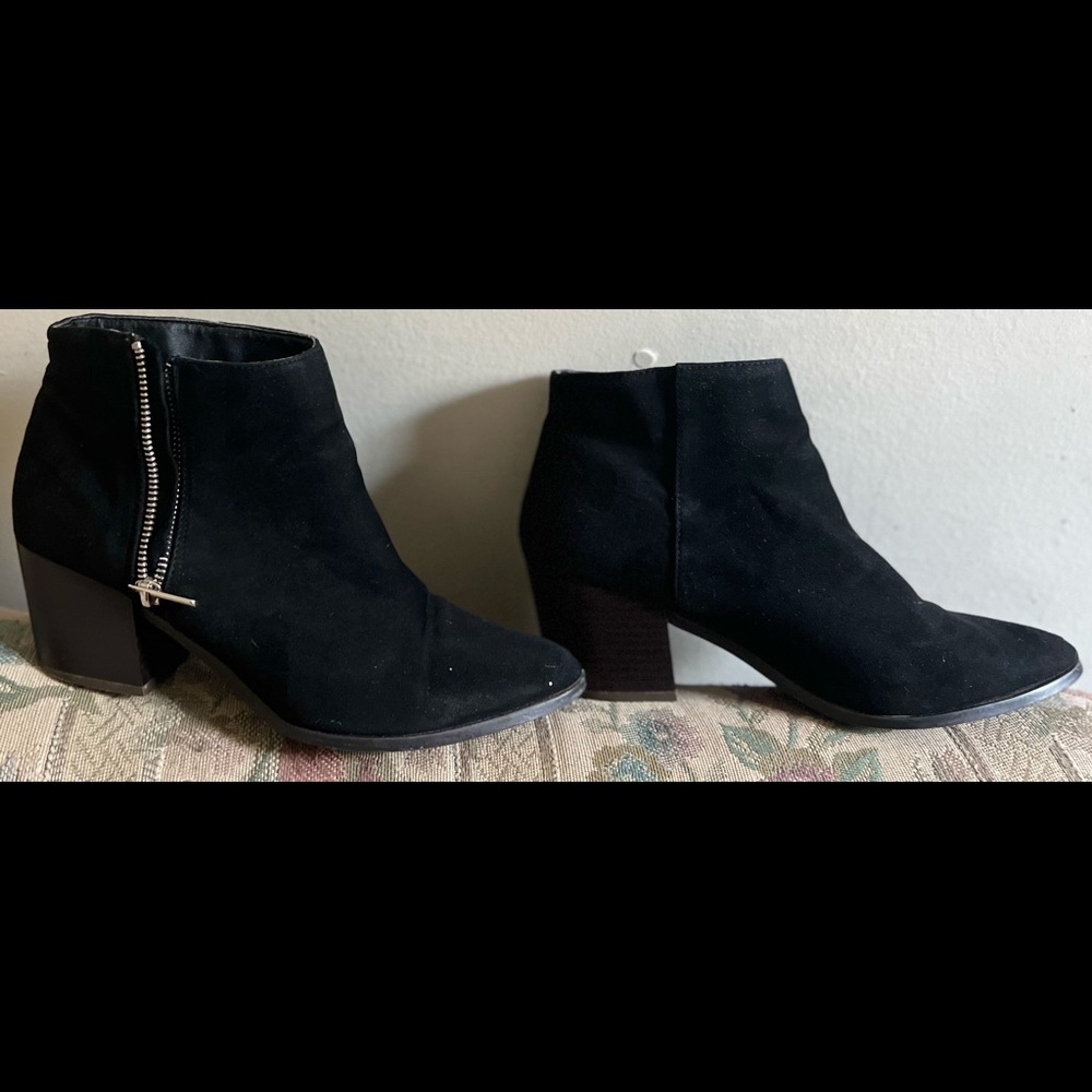 Black boot